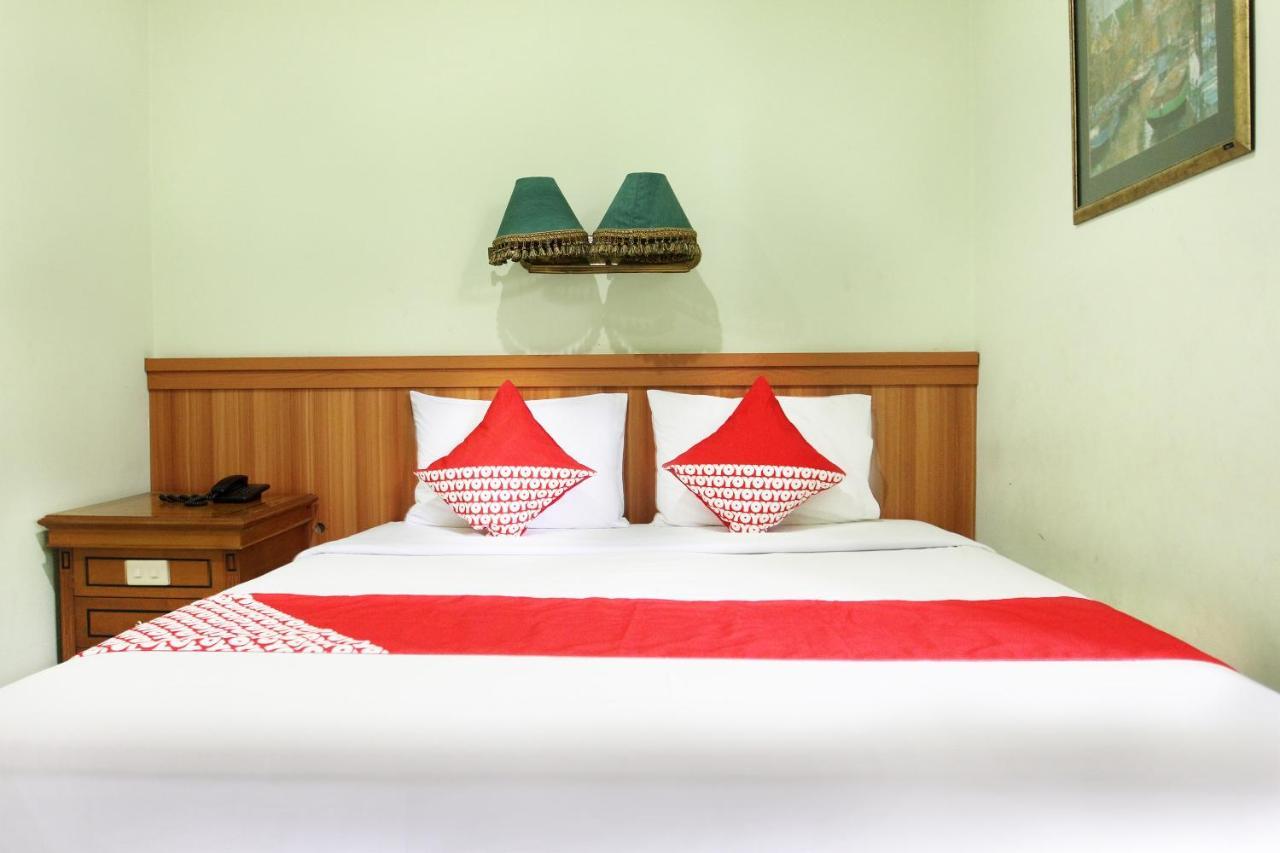 Reddoorz Plus Near Kemang Raya Yakarta Exterior foto