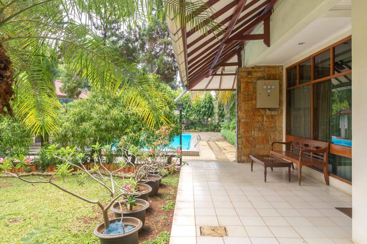 Reddoorz Plus Near Kemang Raya Yakarta Exterior foto